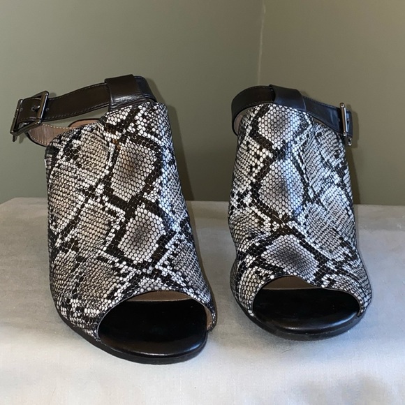 Vionic- Kaia Snakeskin Stacked Heel Sandal size 11 (USA) - Picture 2 of 6
